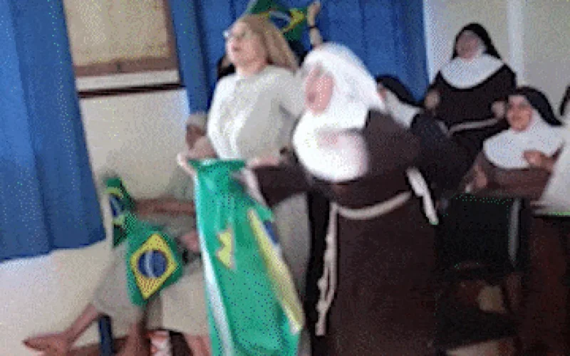 Freiras pulam e gritam com gol do Brasil; vídeo viraliza