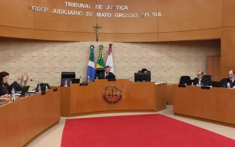 Ex-divulga fotos íntimas em perfil falso e é condenado a indenizar