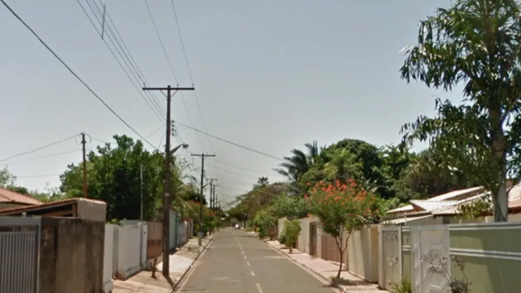 Invasor ameaça policiais e grita "aqui é PCC" ao ser preso em MS
