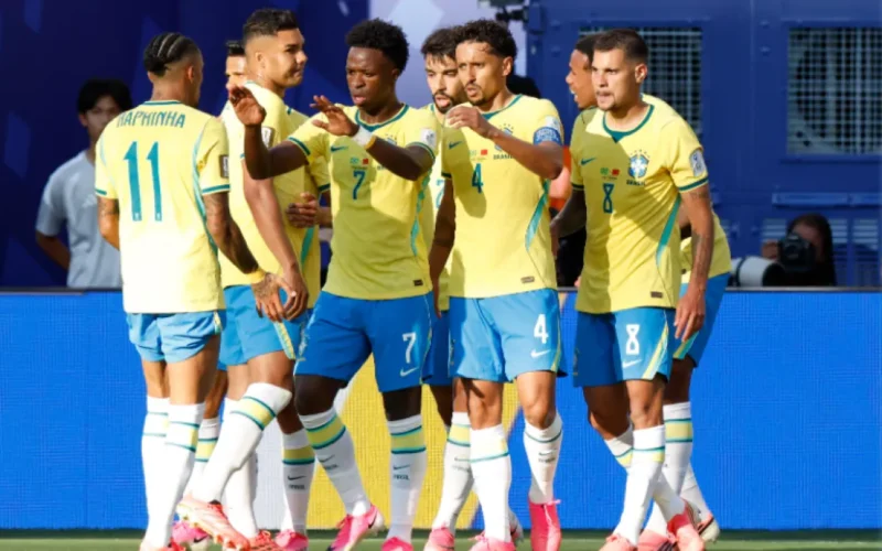 Brasil busca 1ª vitória contra Haiti com novidades na Copa