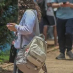 Mulheres ampliam vantagem na escolarização após os 15 anos em MS