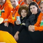 Jovens vereadoras de 15 anos observam Lula de perto em MS