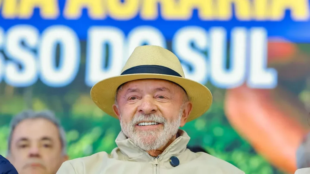 Lula em MS: “Não aceito galo de fora cantar no Brasil”
