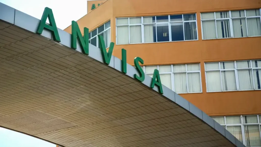 Anvisa proíbe 36 suplementos por falta de registro