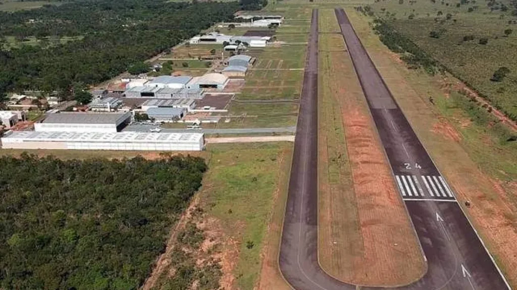 Neblina e pista visual: debate sobre queda de avião em Campo Grande