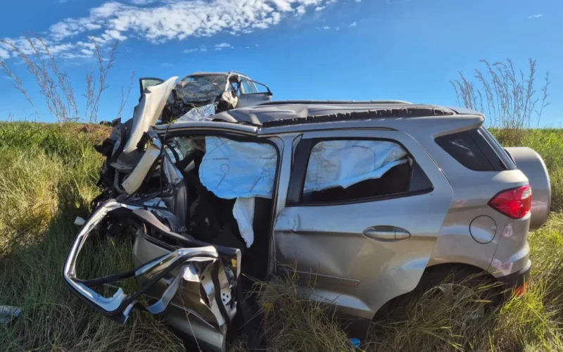 Três mortos em grave acidente na BR-463