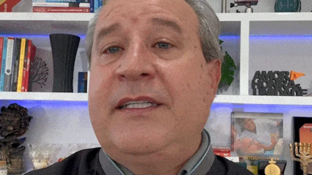 Saúde bucal e Alzheimer: a conexão com o cérebro