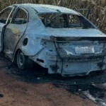 Carro usado em execução com 20 tiros é achado queimado na fronteira
