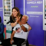 Idosos transformam memórias em poesia em oficina da FLIB