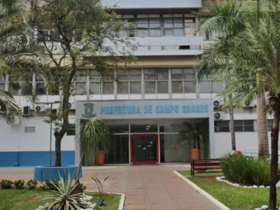 Justiça multa Prefeitura por não promover médicos