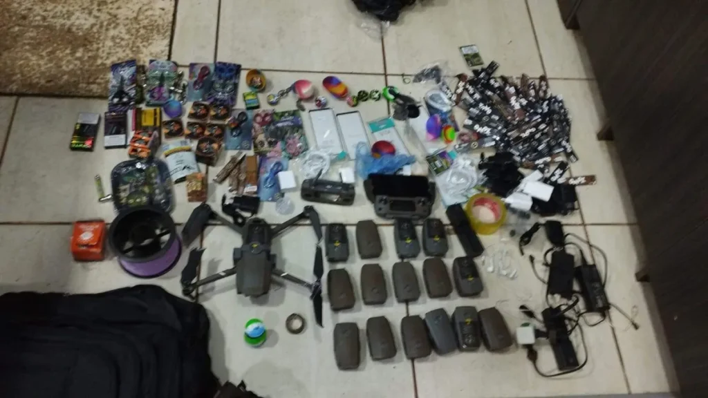Drone com celulares é interceptado antes de chegar a presídio