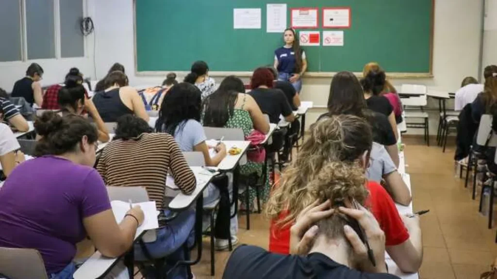 UFMS divulga conteúdos e obras obrigatórias do Vestibular 2027