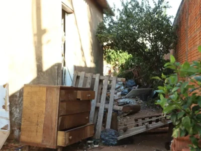 Morte de jovem a facadas: abandono de casa preocupa vizinhos em Campo Grande