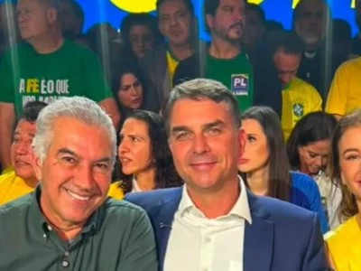 PL lança Flávio Bolsonaro à Presidência em convenção com Riedel