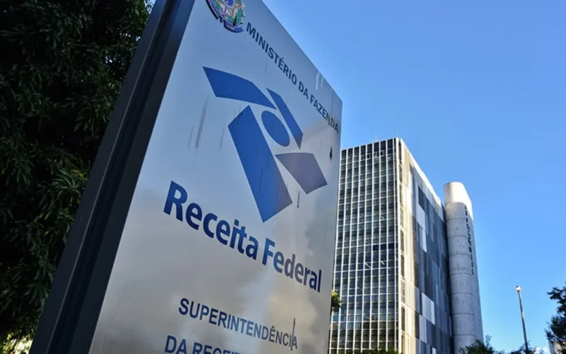 Receita adia reforma tributária e amplia prazo para notas fiscais