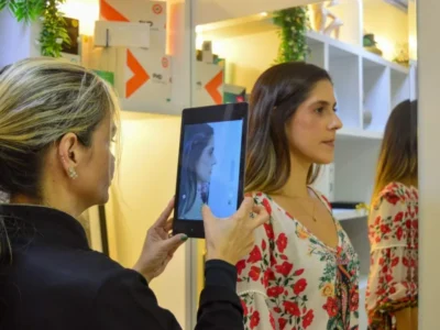 Hollywood Estética celebra 12 anos com Consulta 360° solidária