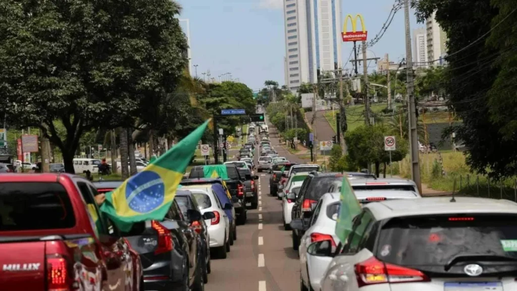TRE-MS exige placas de carros abastecidos em carreatas