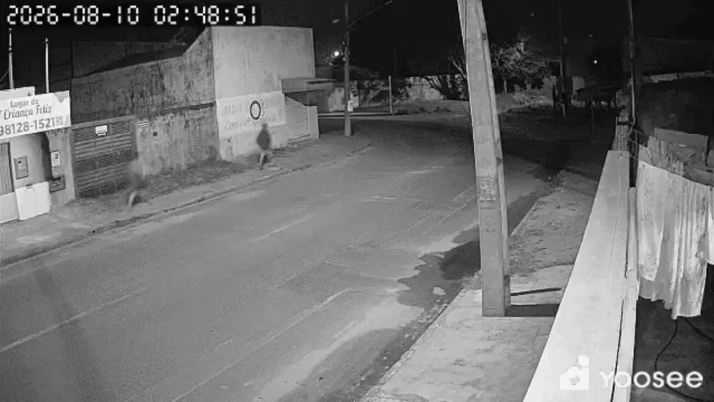 Adolescente de 16 anos é baleado com 2 tiros em frente a conveniência em Campo Grande