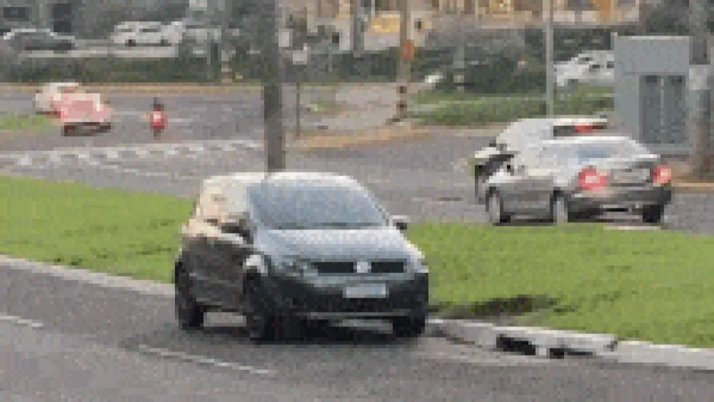 Motorista estaciona em avenida de Campo Grande e viraliza