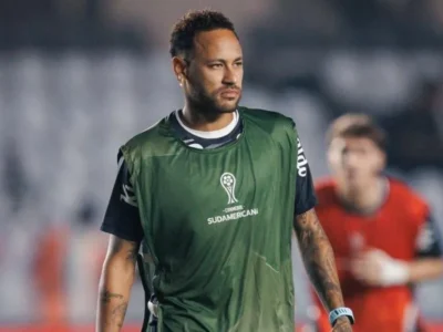 Vasco e Santos duelam contra a queda em domingo decisivo
